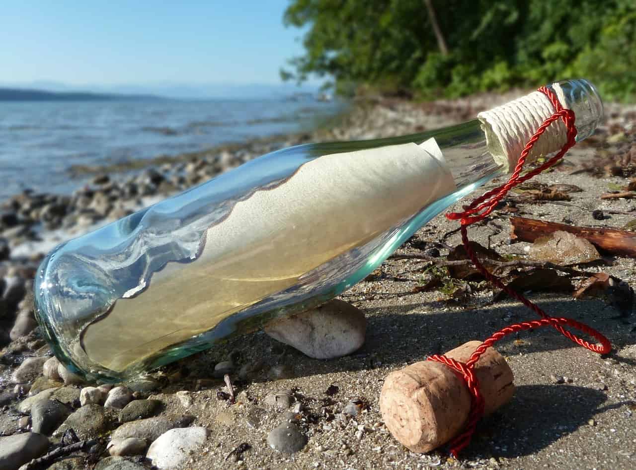 message-in-a-bottle-413680_1280 message-in-a-bottle-413680_1280