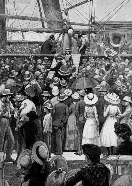 migrants-disembarking